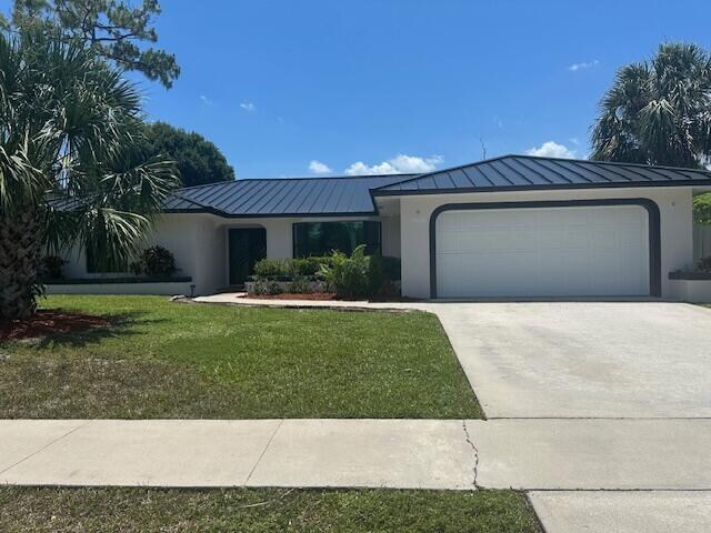 property at 14040 Paddock Dr