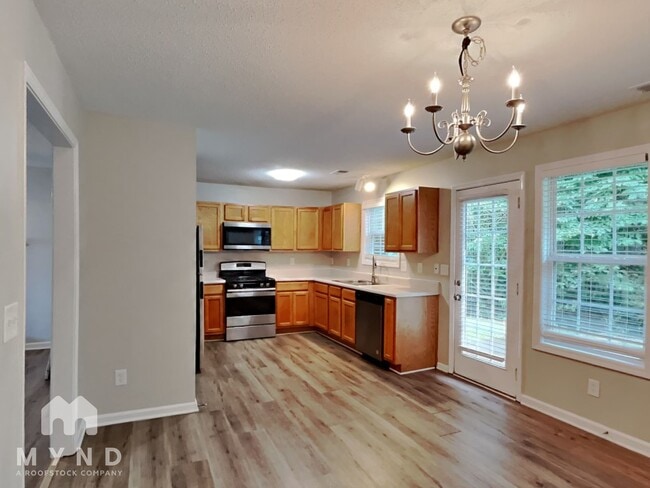 323 Rosemont Ct in Hiram, GA - Building Photo - Building Photo