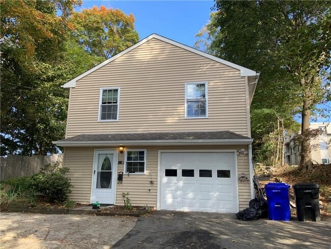 86 1/2 Church St in West Warwick, RI - Building Photo - Building Photo