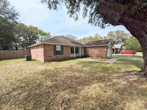 4920 Mayo Cir in Pace, FL - Building Photo - Building Photo