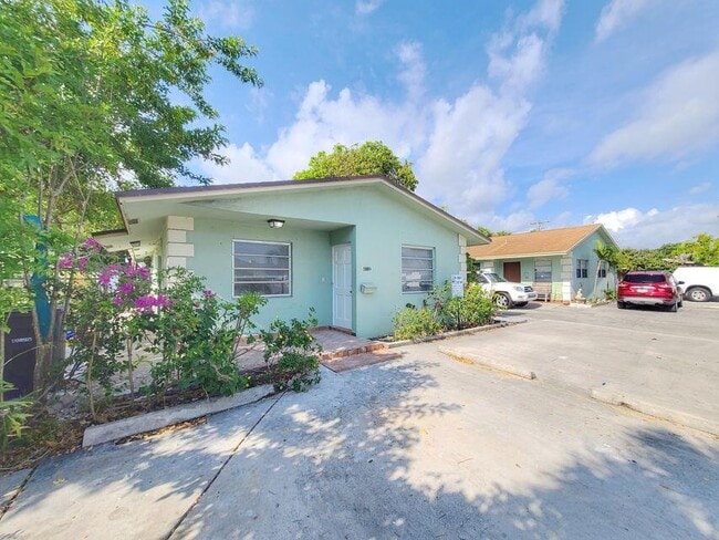 property at 412 Conniston Rd