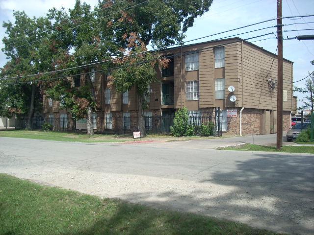 First Impressions Apartments in Dallas, TX - Building Photo - Building Photo