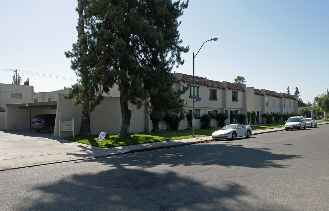 Monte Vista Townhouse in Turlock, CA - Building Photo