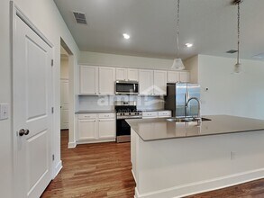 2111 Saffron Walden Dr in Plant City, FL - Building Photo - Building Photo