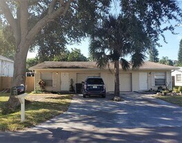 4512 86th St Ct W in Bradenton, FL - Building Photo