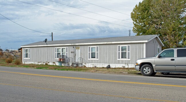 355 S Swan Falls Rd in Kuna, ID - Building Photo - Building Photo