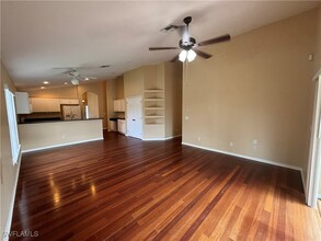 9200 Middle Oak Dr in Ft. Myers, FL - Building Photo - Building Photo