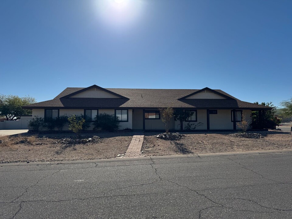 17305 E San Marcus Dr in Fountain Hills, AZ - Foto de edificio