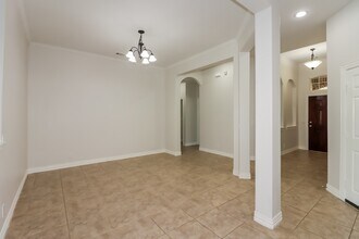 210 Terrace Creek Ct in Richmond, TX - Foto de edificio - Building Photo