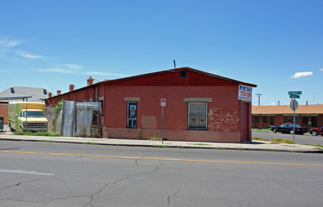 2402-2410 Bassett Ave in El Paso, TX - Building Photo - Building Photo