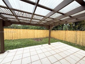 13424 SW 122nd Ave in Miami, FL - Building Photo - Building Photo