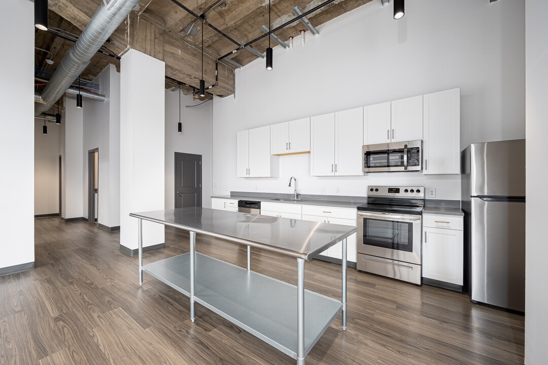 Vera on Broad in Columbus, OH - Building Photo