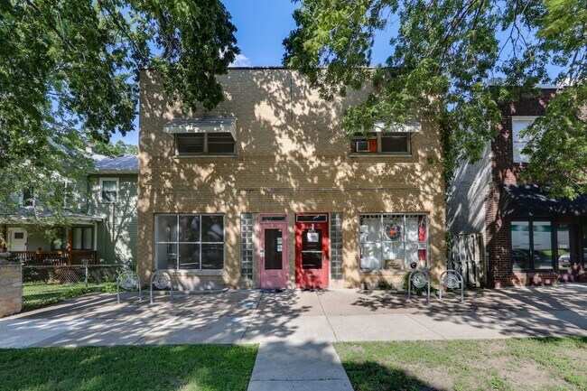 4141-4143 Minnehaha Ave in Minneapolis, MN - Building Photo - Building Photo