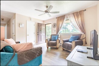 392 Winchester Rd in Troutman, NC - Foto de edificio - Building Photo