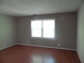 1005 N Broadway in Lexington, KY - Building Photo - Building Photo