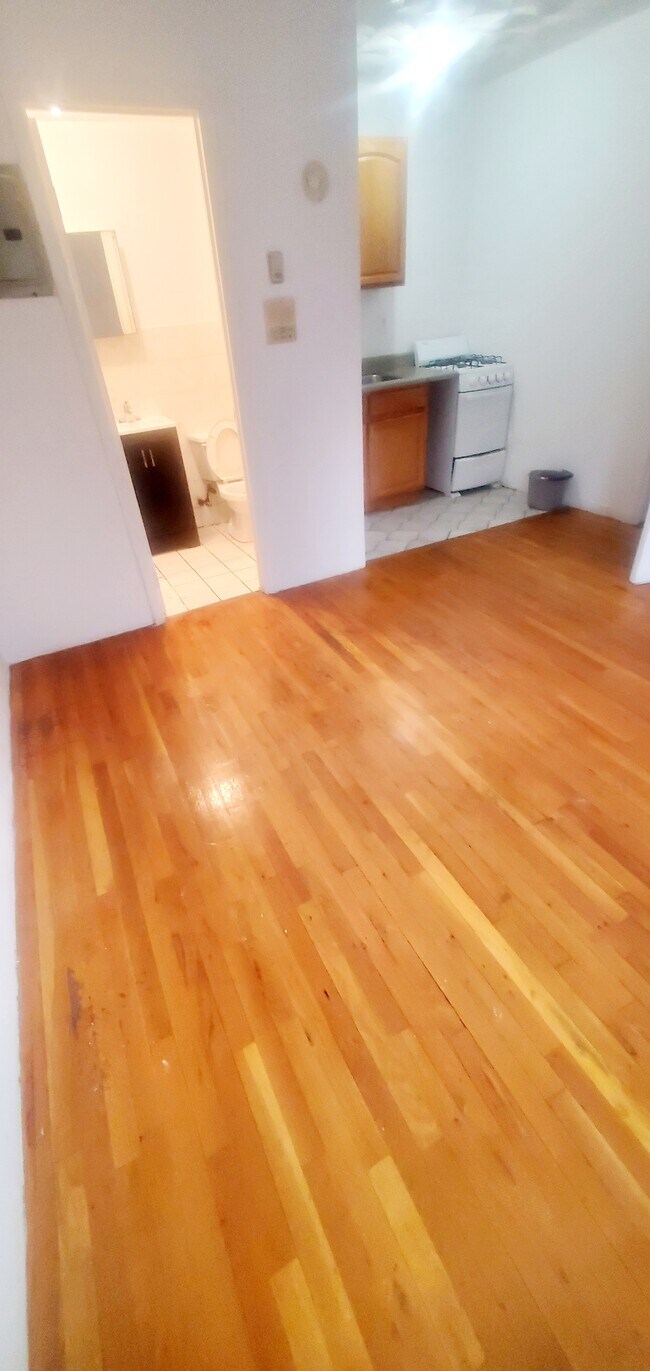 446 Herkimer St in Brooklyn, NY - Building Photo - Building Photo