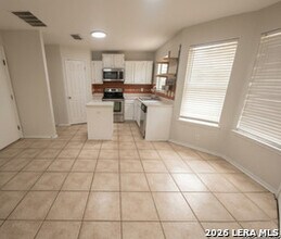 7219 Burns Crossing in San Antonio, TX - Building Photo - Building Photo