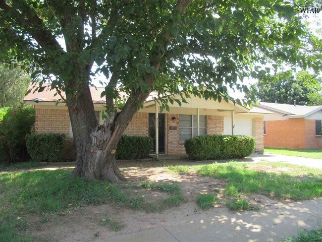 4711 N Shore Dr in Wichita Falls, TX - Building Photo - Building Photo