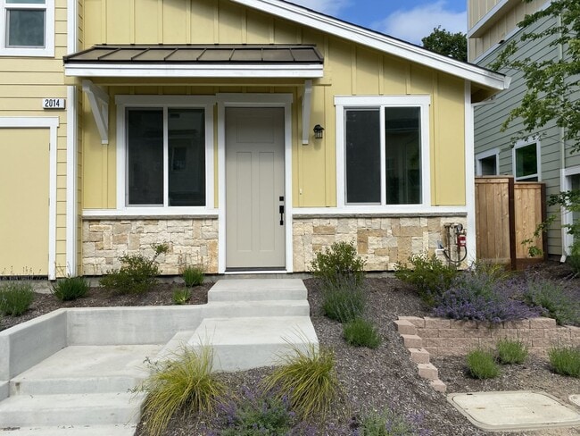 property at 2014 Elson Wy