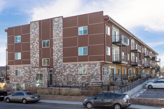 Aspen Grove Apartments in Denver, CO - Building Photo - Building Photo