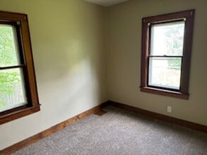 628 Kern St in Waterloo, IA - Foto de edificio - Building Photo