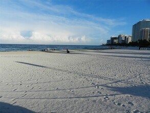 10230 Collins Ave in Bal Harbour, FL - Building Photo - Building Photo