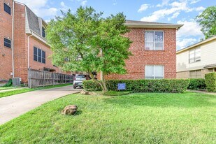 3329 Rosedale Ave, Unit 21 in Dallas, TX - Building Photo