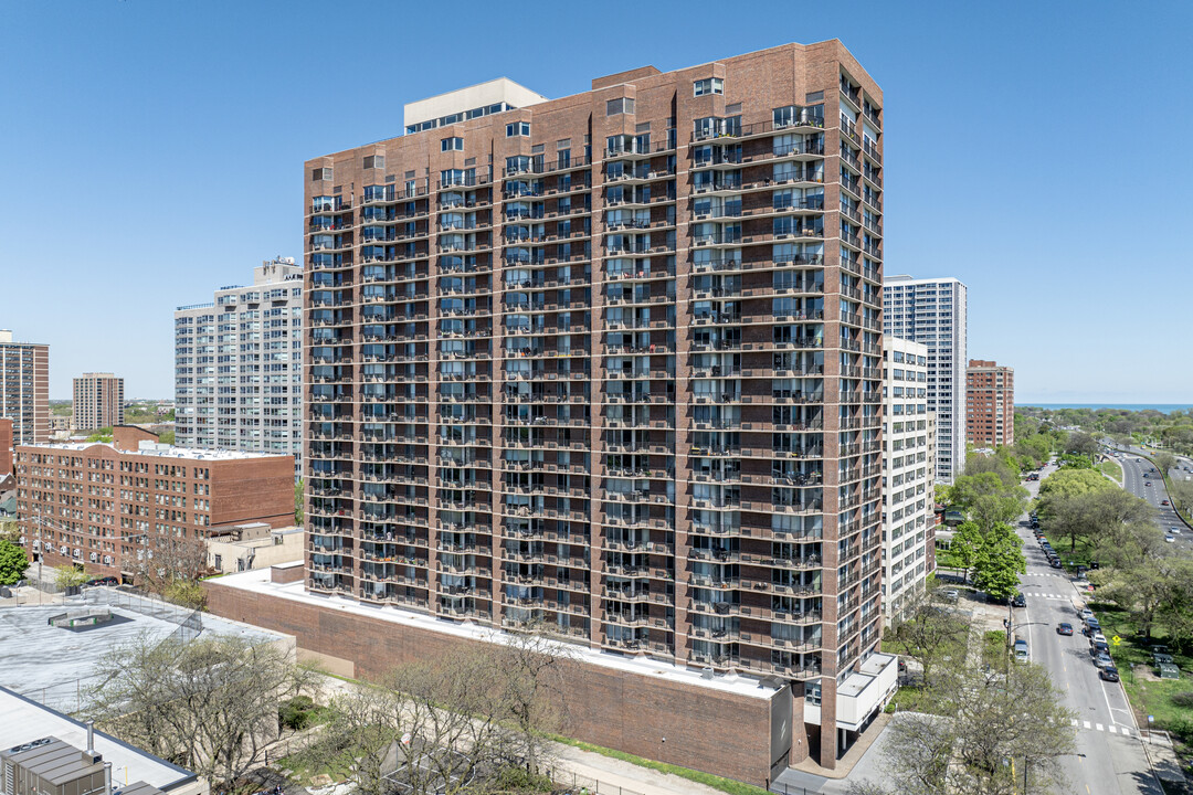 The Waterford in Chicago, IL - Building Photo