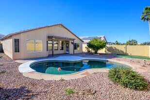 15084 W Polk St in Goodyear, AZ - Building Photo