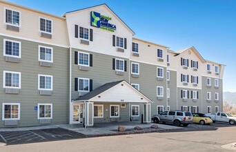 Furnished Studio-Colorado Springs - Airport in Colorado Springs, CO - Foto de edificio - Building Photo