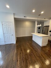 204 E Eagle St, Unit #1 in Boston, MA - Building Photo - Building Photo