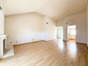 2413 Ashford Glen in Escondido, CA - Building Photo - Building Photo
