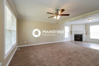 303 New Christman Ln in Louisville, KY - Building Photo - Building Photo