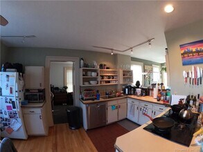 279 Humphrey St, Unit 2 in New Haven, CT - Building Photo - Building Photo