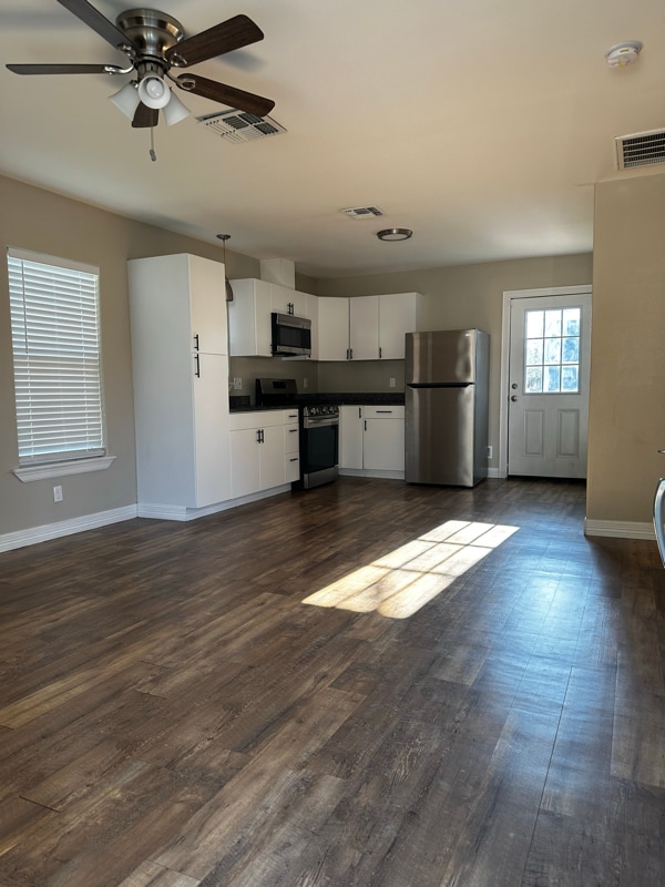 548 Dixon Dr in Corpus Christi, TX - Building Photo - Building Photo