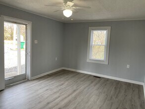 1202 Hoover Ave in High Point, NC - Building Photo - Building Photo