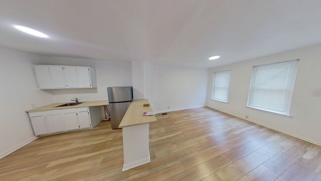 property at 1529 S Stillman St