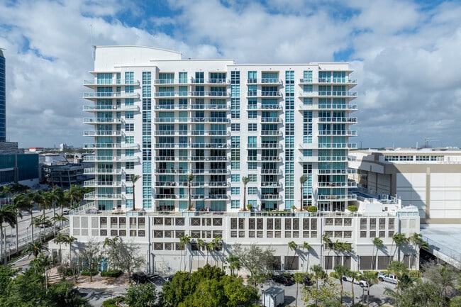 The Port Condominiums in Fort Lauderdale, FL - Foto de edificio - Building Photo