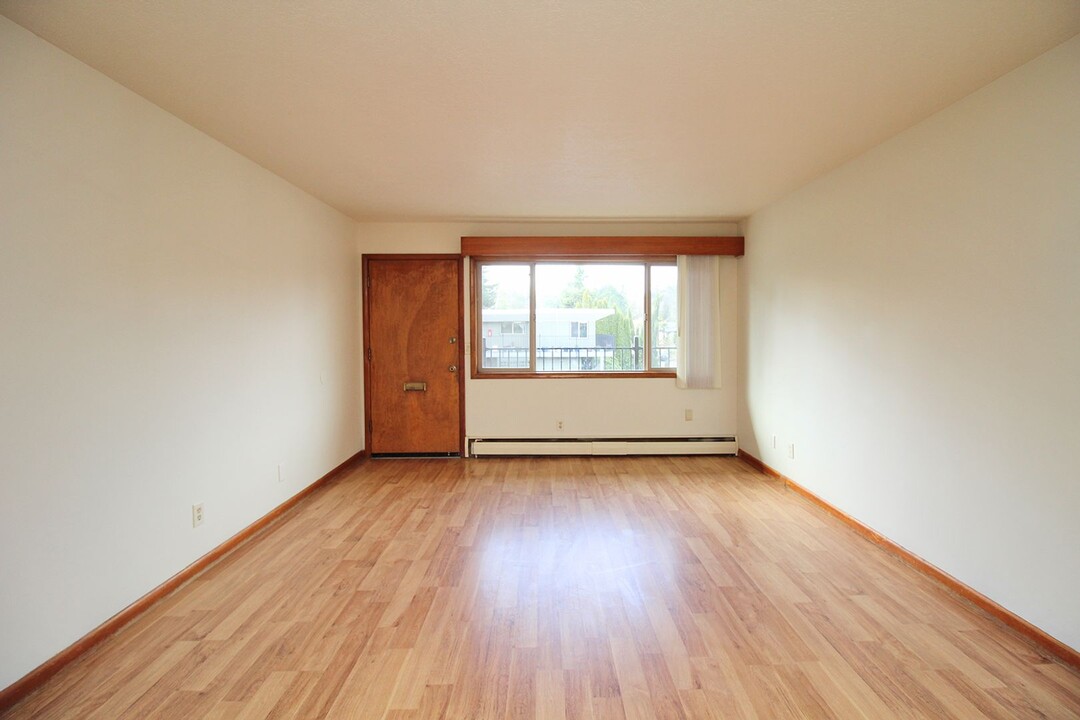 3200-3236 SW Marigold St in Portland, OR - Building Photo