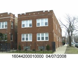 955 N Lamon Avenue Apartments