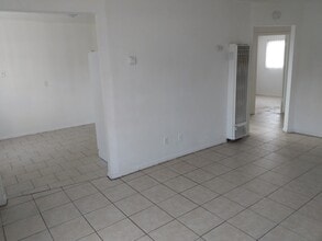 3720 E Clay Ave, Unit D in Fresno, CA - Building Photo - Building Photo