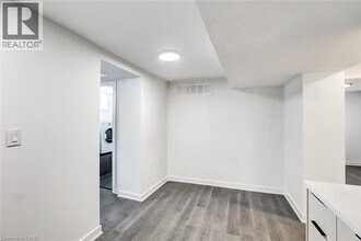 38 Thirty Third St in Toronto, ON - Building Photo - Building Photo