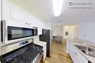 1000 Avalon Dr in Acton, MA - Building Photo - Building Photo