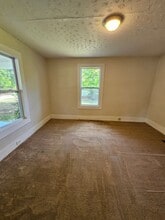 526 Flint Ave in High Point, NC - Building Photo - Building Photo