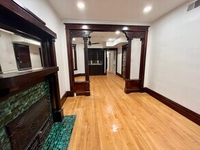 914 N Winchester Ave, Unit 2 in Chicago, IL - Building Photo - Building Photo