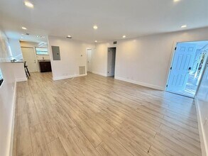 1941 NE 51st Ct in Fort Lauderdale, FL - Building Photo - Building Photo