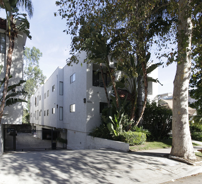 4214 Arch Dr in North Hollywood, CA - Building Photo