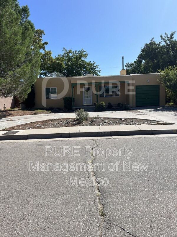 property at 3500 Calle Del Sol NE