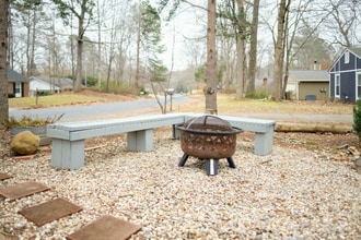 2101 Tarrywood Dr in Greensboro, NC - Foto de edificio - Building Photo