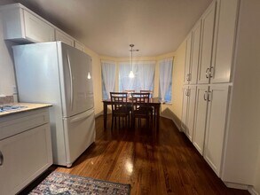 1233 Orchid St in Ashland, OR - Building Photo - Building Photo